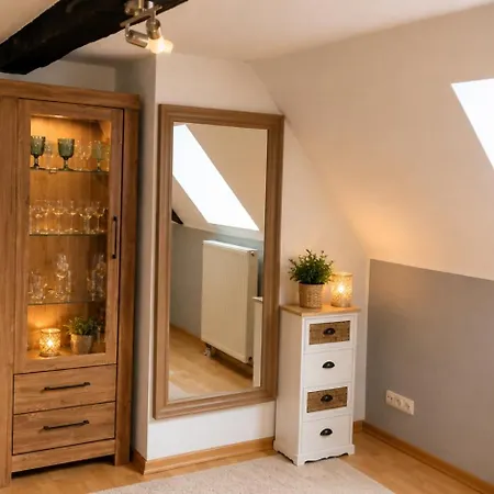Appartement Dachstuebchen Nidderau, Modern, Gemuetlich Nahe Frankfurt *
