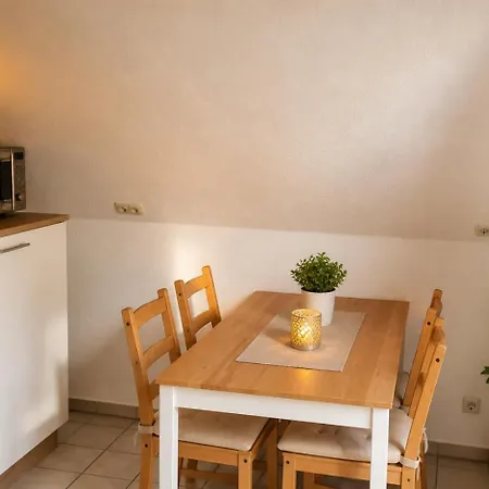 Appartement Dachstuebchen Nidderau, Modern, Gemuetlich Nahe Frankfurt Nidderau